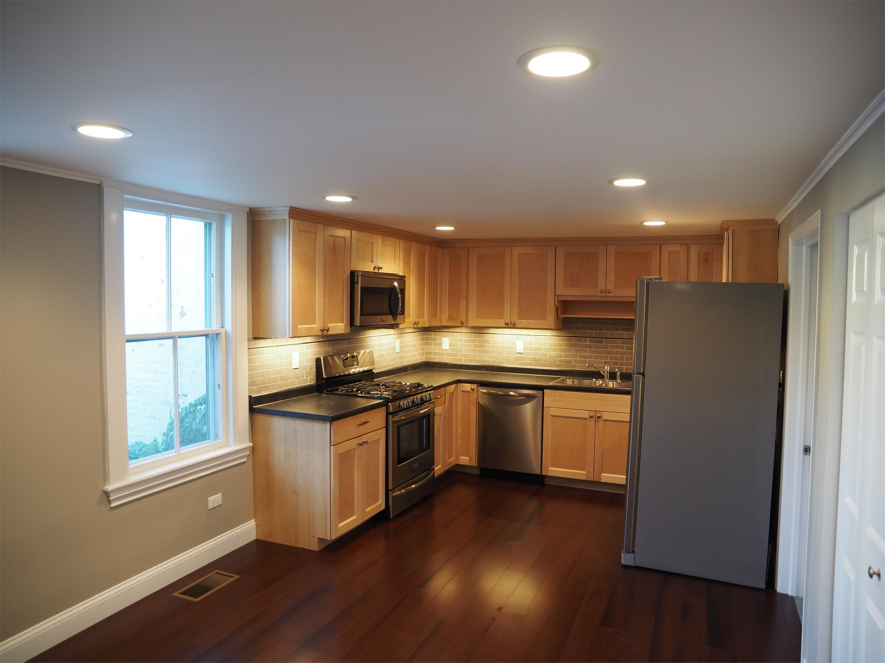 934 North Avenue Apt 4